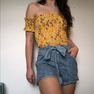 Gap Denim Paper Bag Shorts with Belt Size 6